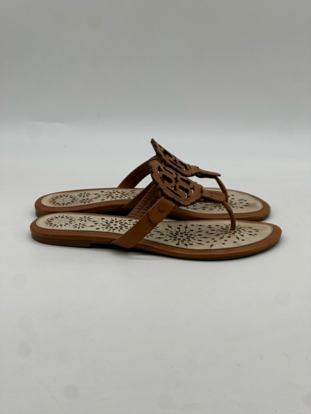 Tory Burch Miller Scallop Sandals. Size 7.5
